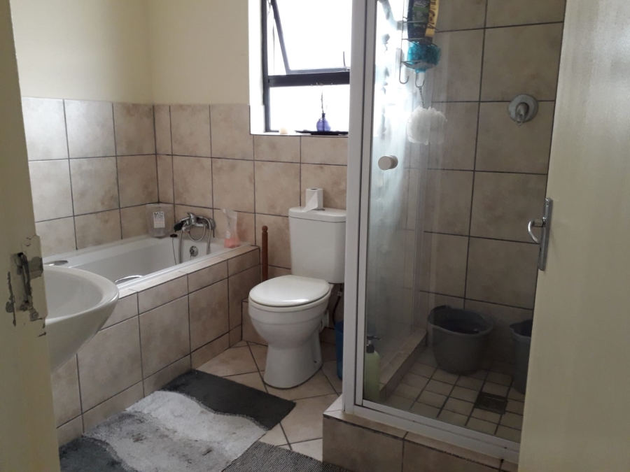 2 Bedroom Property for Sale in Burgundy Estate Western Cape